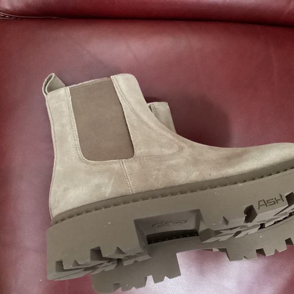 ASH Chelsea Boots NWOB size 37 US 6 - Picture 7 of 10
